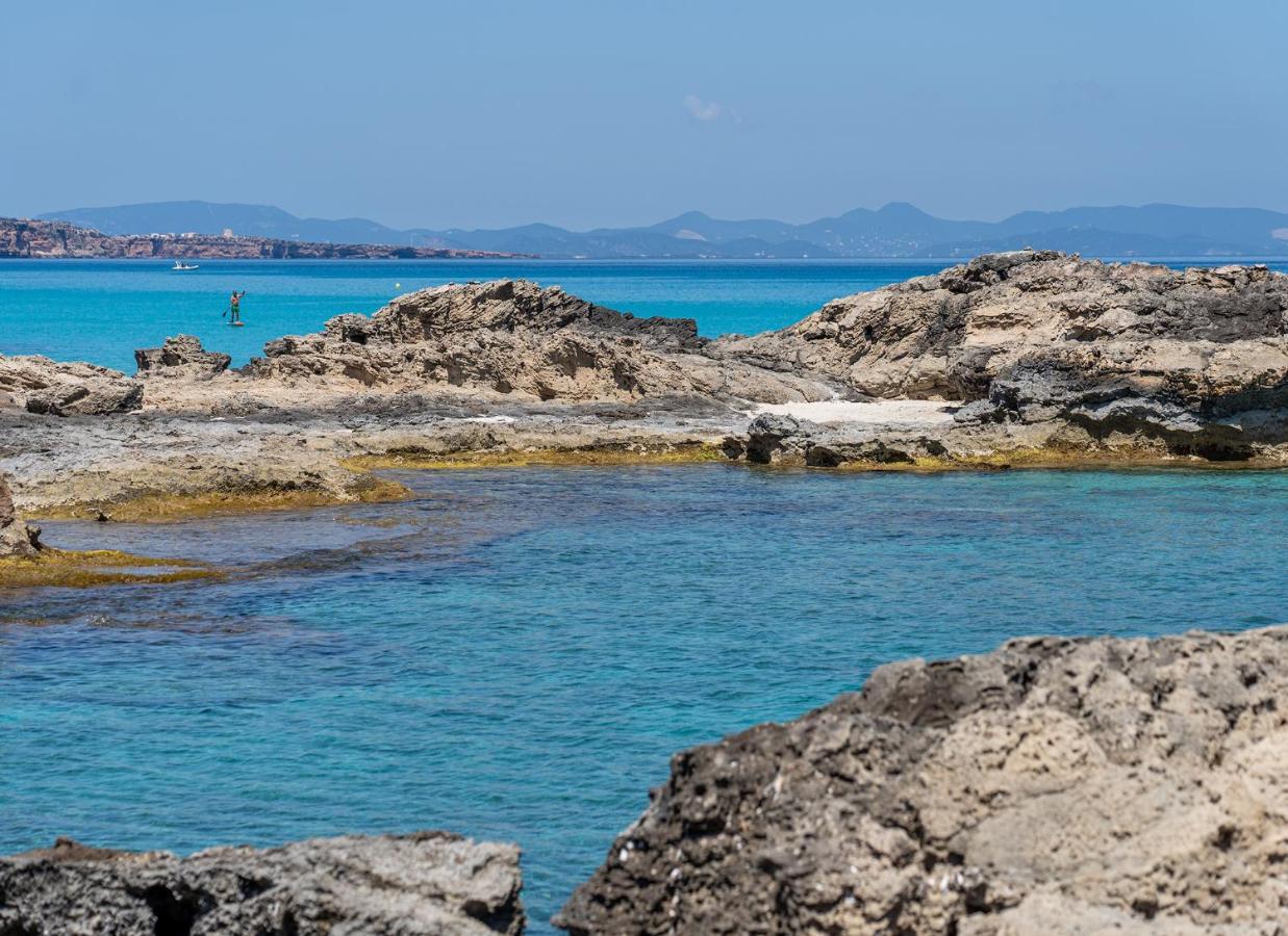 Apartamentos El Pino - Formentera Break Ес Кало Екстериор снимка